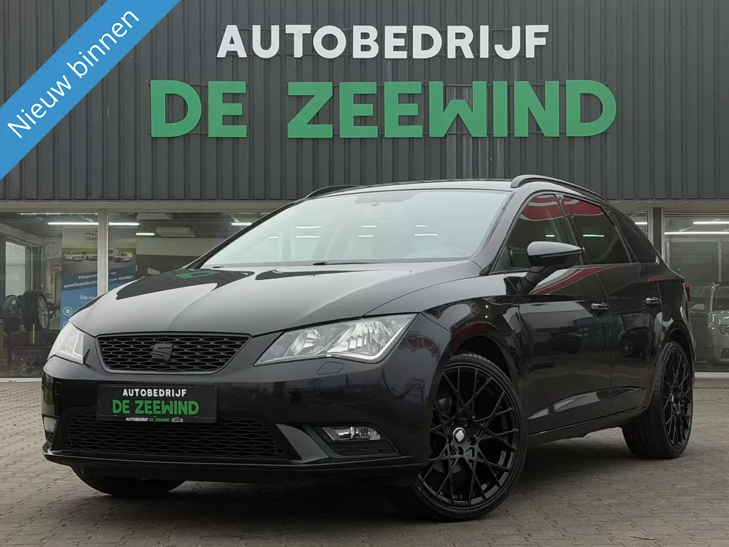 SEAT Leon 1.2 TSI Style|Black on Black|Nieuw APK